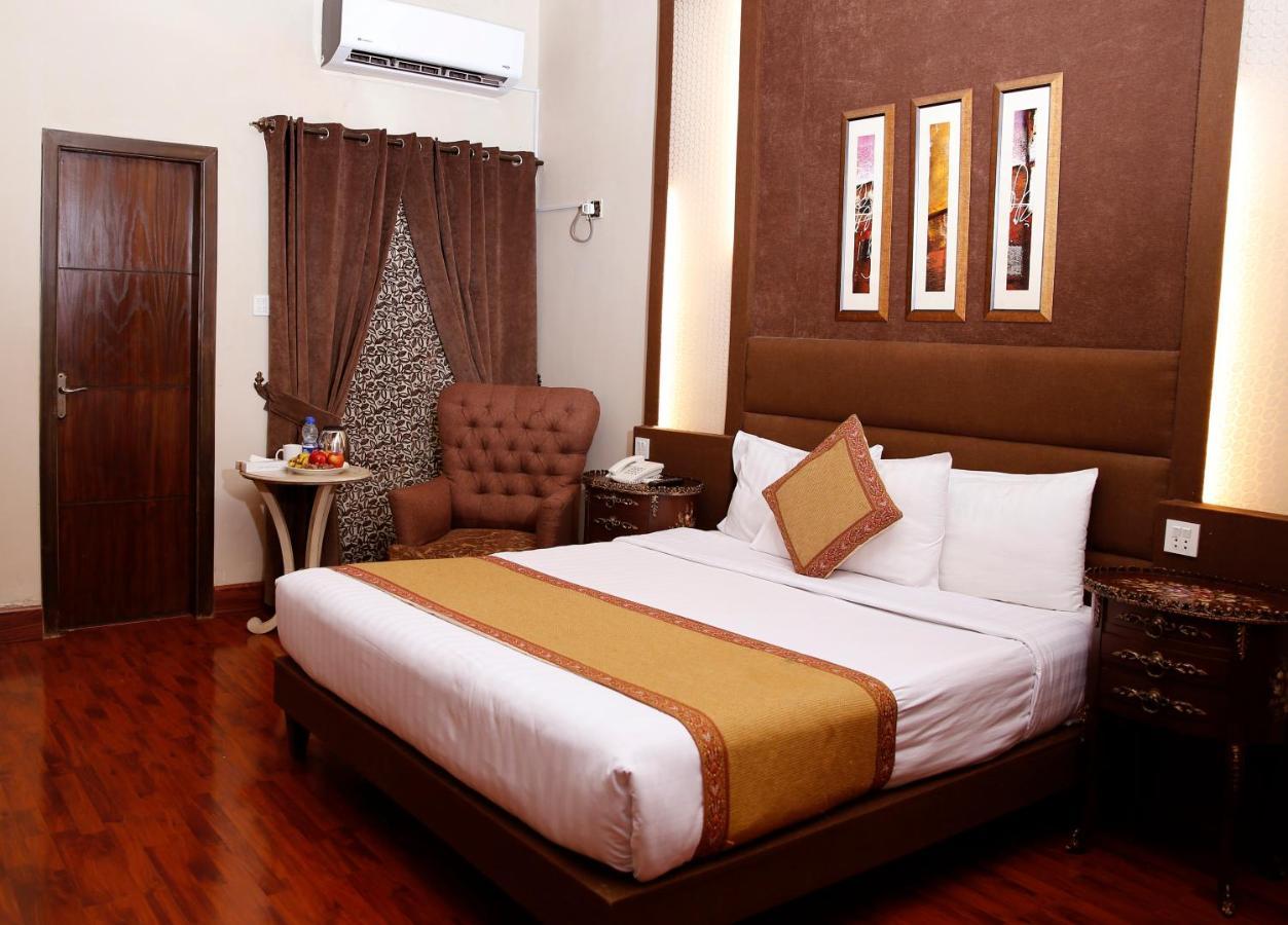 Ambassador Suites & Hotel Исламабад Экстерьер фото