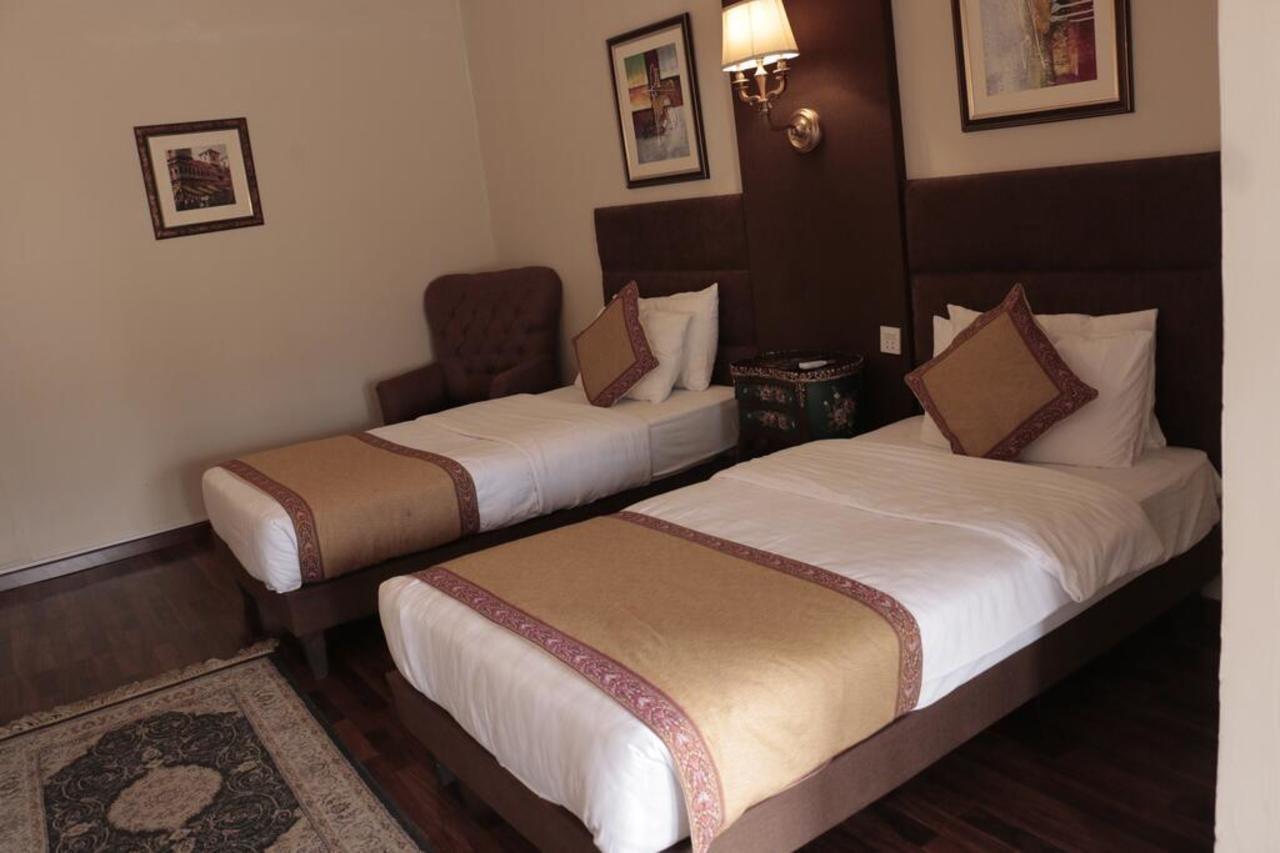 Ambassador Suites & Hotel Исламабад Экстерьер фото